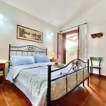 Flower House Holiday home *
