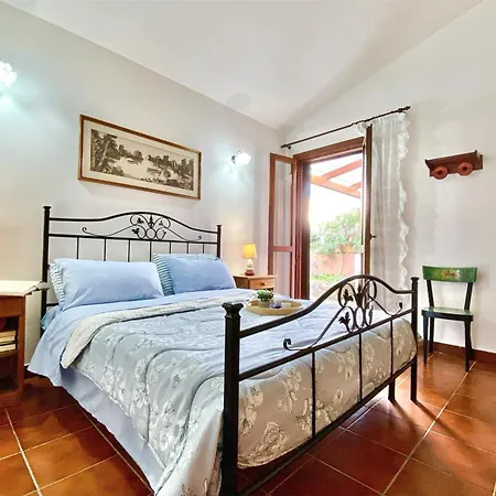 Feriehus Flower House Funtana Meiga