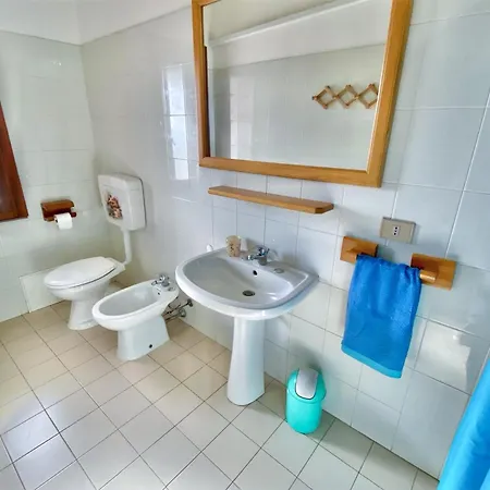 Flower House Feriehus Funtana Meiga