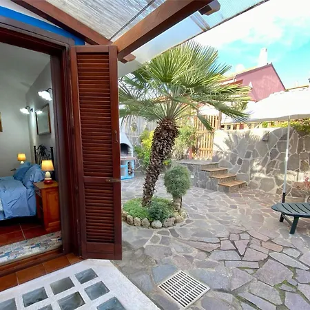 Flower House Feriehus *